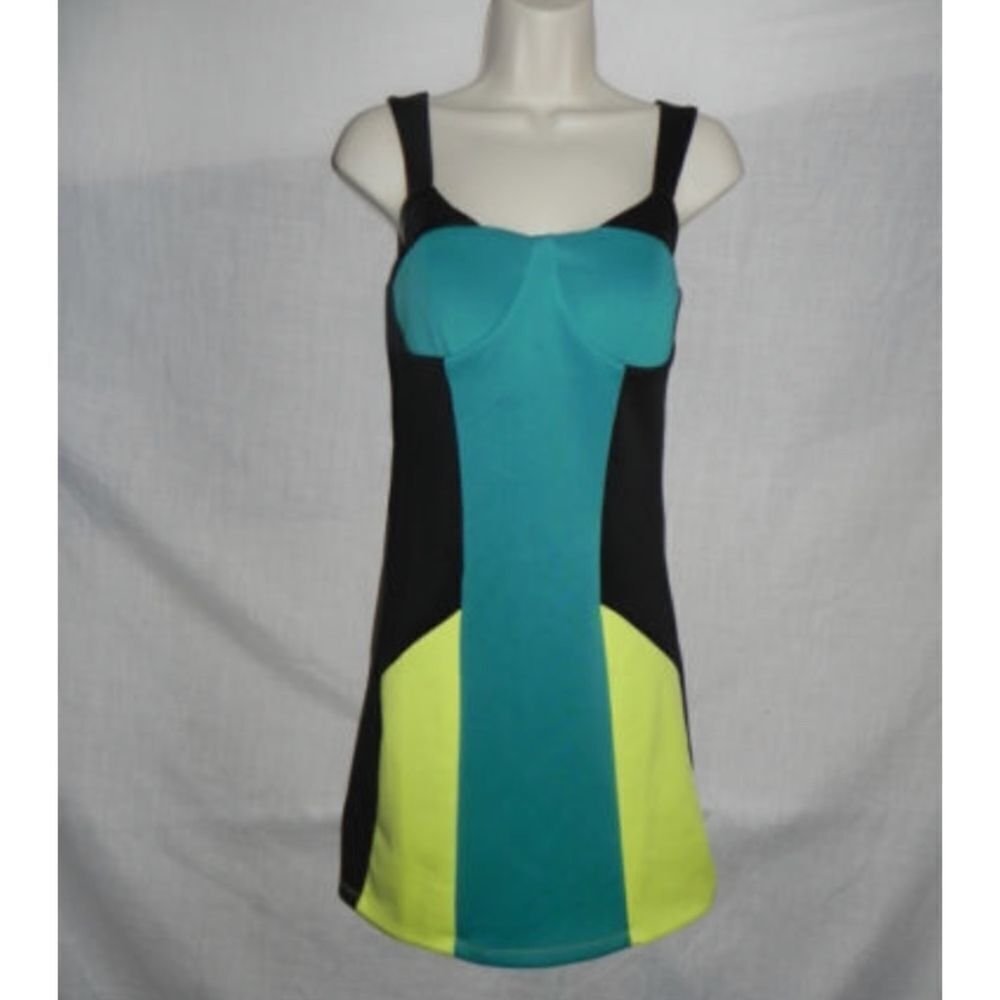 Wishes Wishes Wishes Dress Size 7 Juniors NWOT